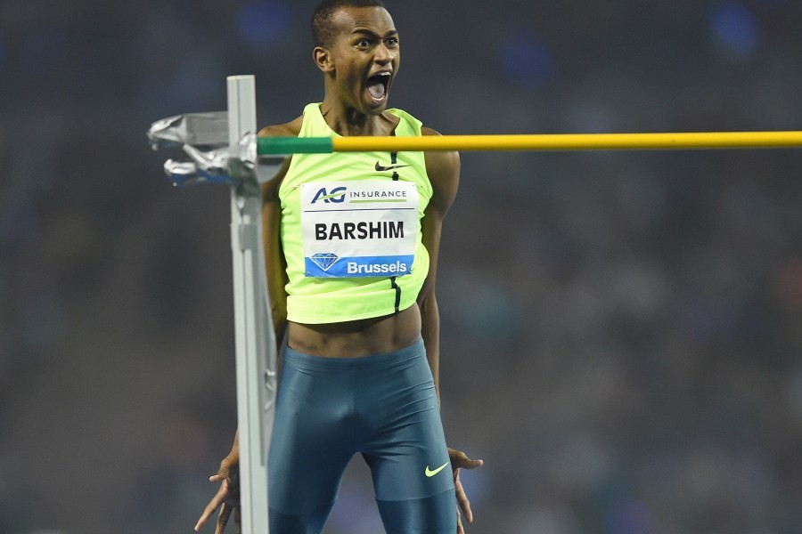 Qatar's Mutaz Essa Barshim clears 2m43 to win the Men's High Jump during the Memorial Van Damme athletics Diamond League meeting in Brussels, September 5, 2014.  AFP PHOTO/Emmanuel DunandEMMANUEL DUNAND/AFP/Getty Images