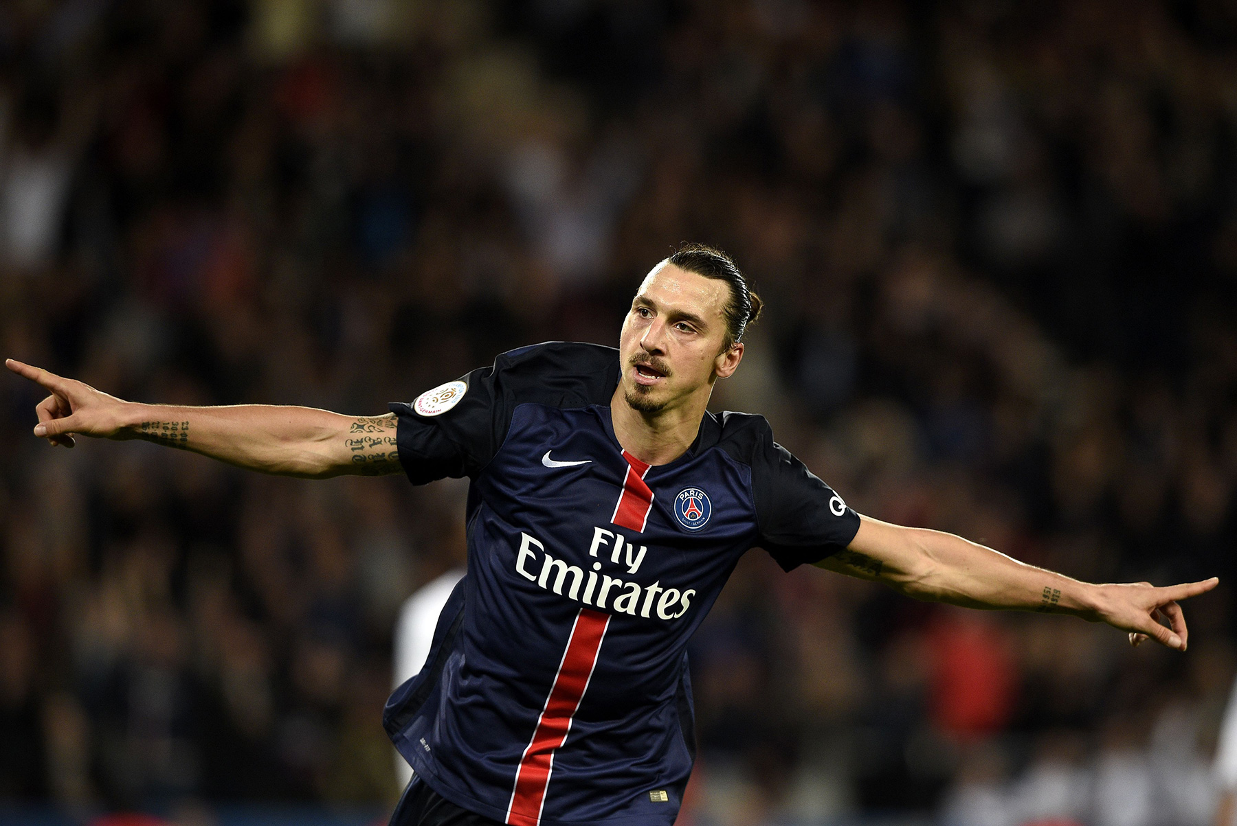 Zlatan-Ibrahimovic-Paris-Saint-Germain-farewell.jpg