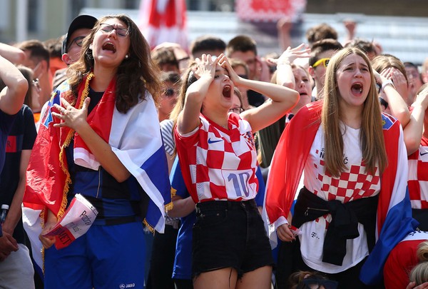 Soccer Football - Euro 2020 - Fans in Croatia watch the Euro 2020 Group D match England v Croatia - Zagreb, Croatia - June 13, 2021 Croatia fans react after England's first goal REUTERS/Antonio Bronic     TPX IMAGES OF THE DAY