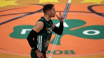 Παναθηναϊκός: Τρεις εβδομάδες έξω ο Γιόβιτς