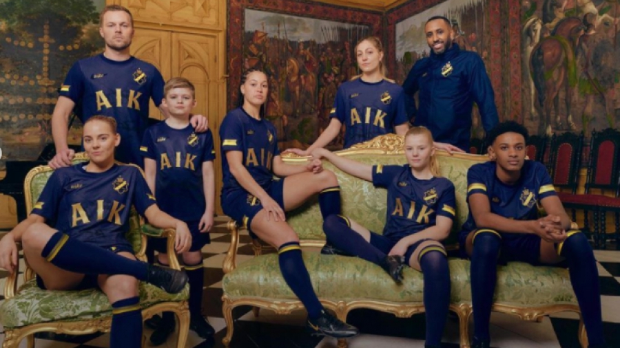 Η επετειακή φανέλα της ΑΙΚ Στοκχόλμης έχει βασιλικό «αέρα», αλλά φιλανθρωπικό σκοπό!