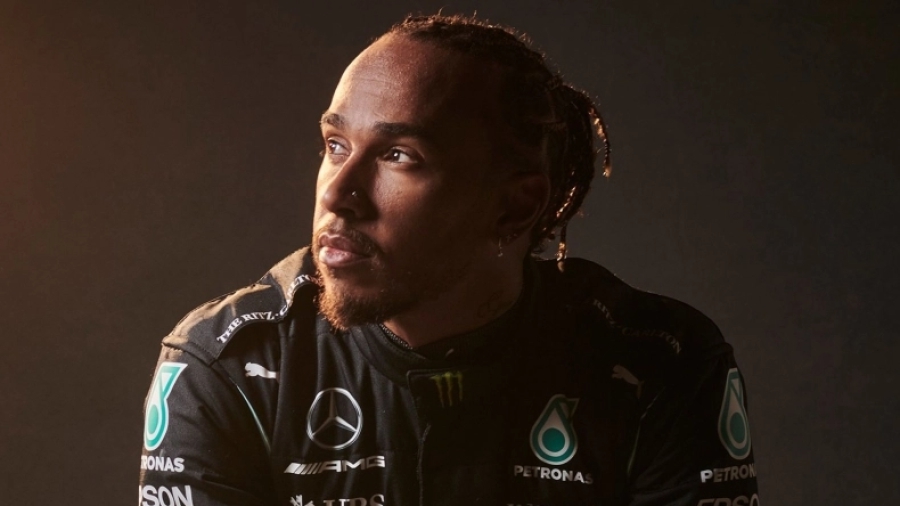 «Απασφάλισε» ο Χάμιλτον για το Άμπου Ντάμπι: «Σκεφτόμουν πως δεν μπορούσαν να με κλέψουν έτσι!»