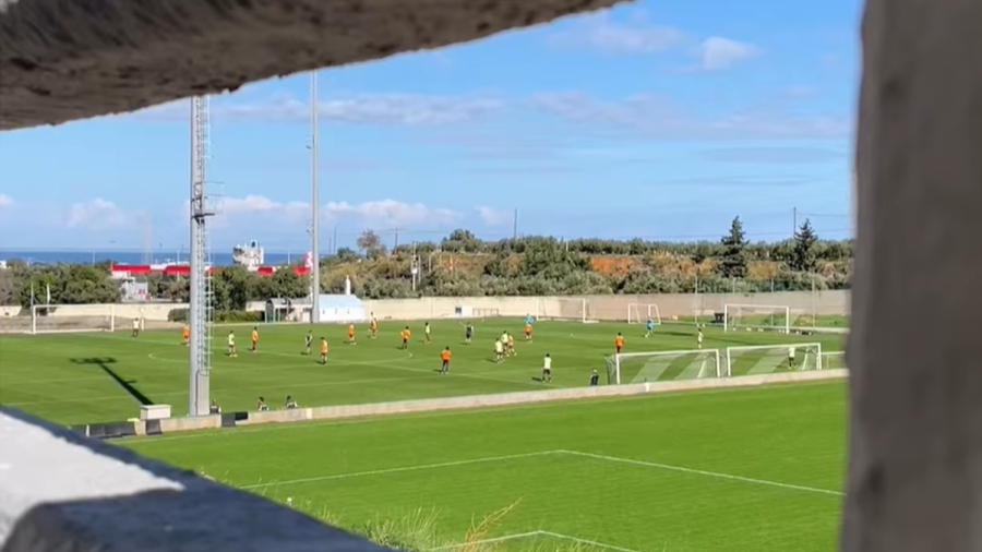 Λύρα, θάλασσα και μπάλα: Επικό βίντεο της Άντερλεχτ από την παραμονή της στην Κρήτη! (video)