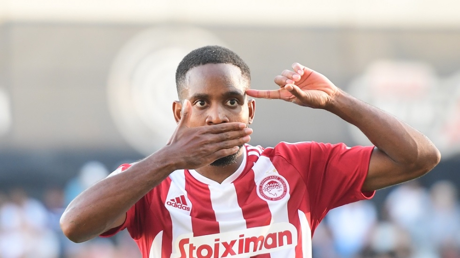 «Ενδιαφέρον της Φιορεντίνα για τον Μπακαμπού - Θα του κάνει πρόταση ανανέωσης ο Ολυμπιακός!»