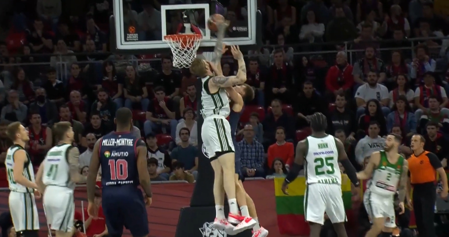 Ο Μπαλτσερόφσκι ξέρει πώς να προστατεύει τη ρακέτα του! (video)