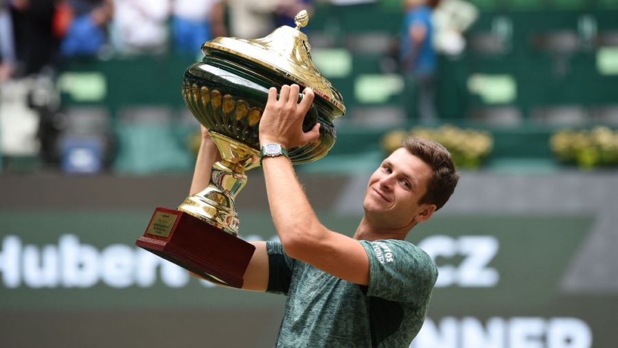 Halle Open: Υπέταξε τον Μεντβέντεφ και κατέκτησε τη Γερμανία ο Χούρκατς (video)