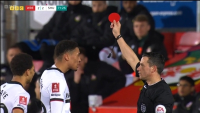 Στρογγυλή κόκκινη κάρτα στην Αγγλία; Κι όμως έχει συμβεί ξανά!