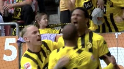 Άουγκσμπουργκ - Μπορούσια Ντόρτμουντ 0-1: Γκόλ μισό... πρωτάθλημα από τον Αλέ! (video)
