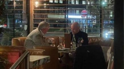 Ο Τεν Χαγκ δείπνησε με τον Σερ Άλεξ: «Θέλει να βοηθήσει, χαίρεται για εμάς»