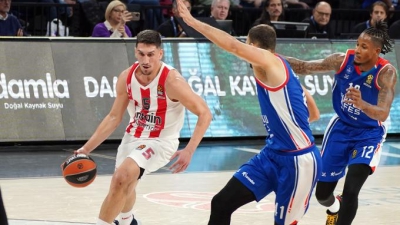 Λαρεντζάκης: «Πρέπει να είμαστε 200% έτοιμοι με τον Παναθηναϊκό»