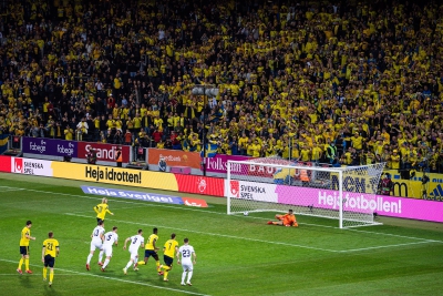 Σουηδία – Κόσοβο 1-0: Ανοίγει το σκορ ο Φόσμπεργκ με πέναλτι! (video)