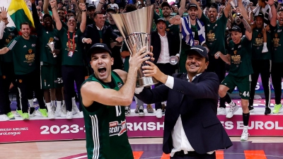 Ο Καλαϊτζάκης... έριξε τη βόμβα: «Ο Σλούκας είναι ο καλύτερος Έλληνας όλων των εποχών!»