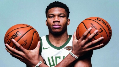 Γιάννης: Εκτόξευση στ' αστέρια!