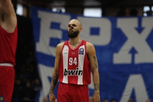 One Evan show: Ο Ηρακλής τελικά είχε κοινό κι ο Γάλλος... ξε-Φούρνιε-σε 30άρα για τον αήττητο Ολυμπιακό!