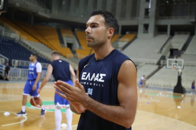 Αμφίβολος με Ισπανία ο Σλούκας!