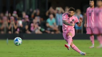 Ντοπιέτα από συνήθεια και φάουλ σαν πέναλτι: Ο Μέσι είναι πάντα... Μέσι και στον Ατλαντικό! (video)