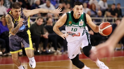 «Από υπερβολική σιγουριά;» - Απίστευτο χαμένο lay up από τον Κώστα Σλούκα! (video)