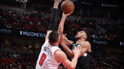 Break στο Break για τους Μπακς με καθοριστικό Γιάννη - «Φόρτωσαν» με... τριαντάρα τους Μπουλς! (video)