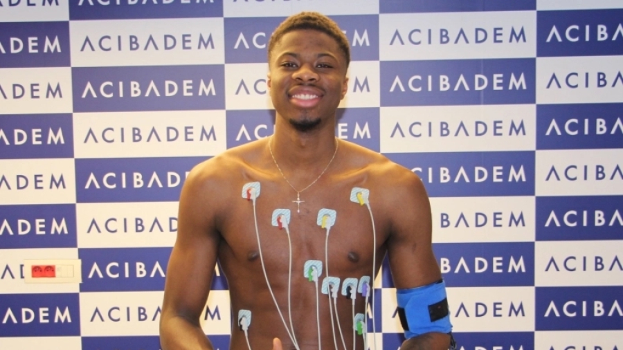 Κώστας Αντετοκούνμπο: Ολοκλήρωσε τα ιατρικά του στη Φενέρμπαχτσε