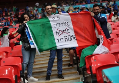 EURO 2020: Με πανό «It’s Coming… Rome» στο «Γουέμπλεϊ» οι Ιταλοί!
