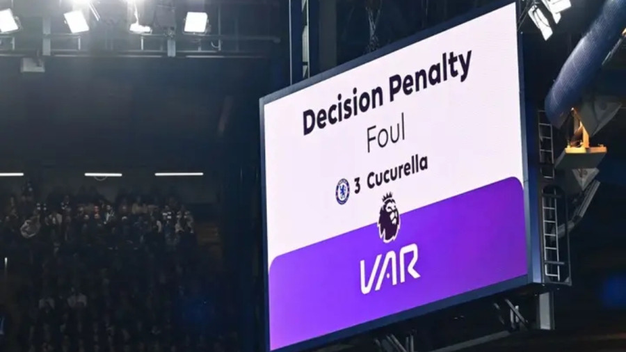 «Ο Τέιλορ είδε παράβαση, ο VAR πού ήταν;» - Οι δύο εκδοχές των Άγγλων για το πέναλτι της Μάντσεστερ Σίτι!