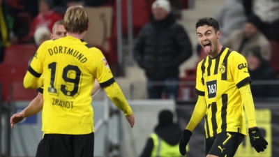 Μάιντς – Ντόρτμουντ 1-2: Τεράστια νίκη για τους Βεστφαλούς, με «ήρωα» Ρέινα (video)