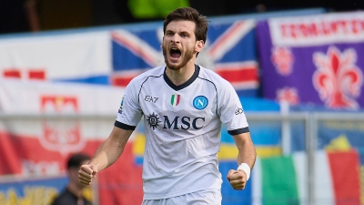 Βερόνα – Νάπολι 1-3: Μεγάλο «διπλό», με πρωταγωνιστή τον Κβαρατσχέλια!