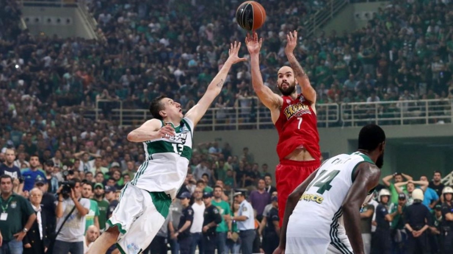 Σπανούλης για το τρίποντο μπροστά από τον Διαμαντίδη: «Από τα σημαντικότερα buzzer beater στην καριέρα μου» (video)