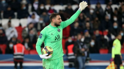 Παρί Σεν Ζερμέν: Θετικός στον κορωνοϊό και ο Ντοναρούμα