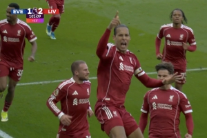 Διπλό γοήτρου και ουσίας σε «πικρή» πρώτη φορά: Επιτέλους... κάτι καλό για τη Λίβερπουλ - «Χρυσό» γκολ στο ντέρμπι της πόλης ο Βαν Ντάικ, 2-1 την Έβερτον!