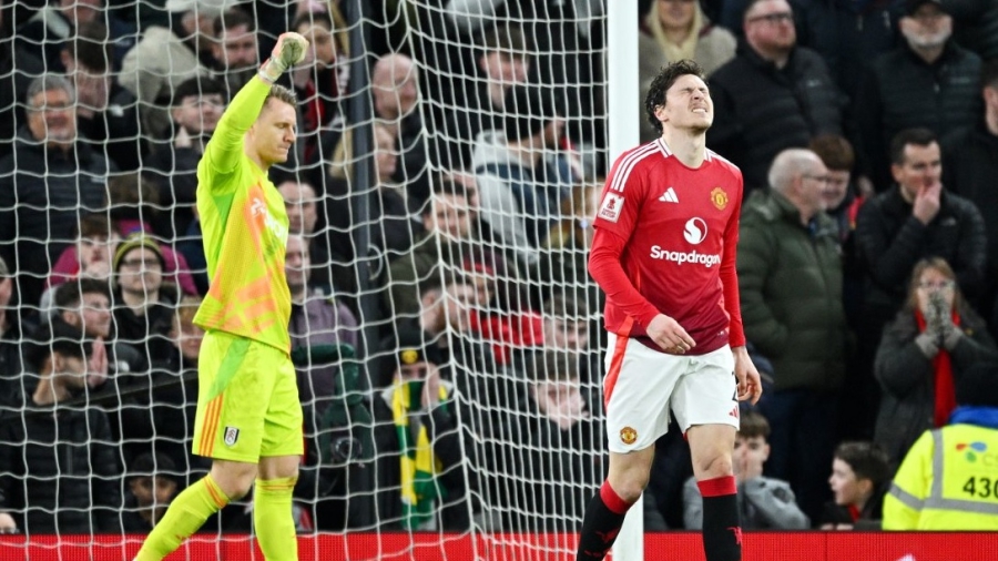 Ο λόγος που ένας κεντρικός αμυντικός εκτέλεσε πέναλτι στο Μάντσεστερ Γιουνάιτεντ  - Φούλαμ!