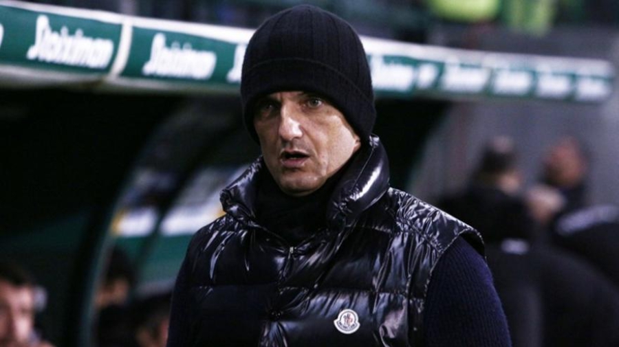 Λουτσέσκου: «Οι παίκτες μου έδειξαν τη σωστή νοοτροπία - Ο Κουρμπέλης έπρεπε να αποβληθεί»