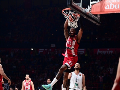 Αυλαία κορυφής: Πρώτος ο Ολυμπιακός, νίκη με 85-76 την Αρμάνι - Πρόκριση στα play off της EuroLeague!