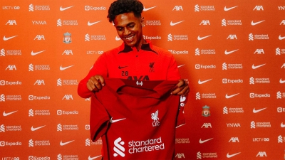 Ανακοινώθηκε η απόκτηση του Καρβάλιο από τη Λίβερπουλ