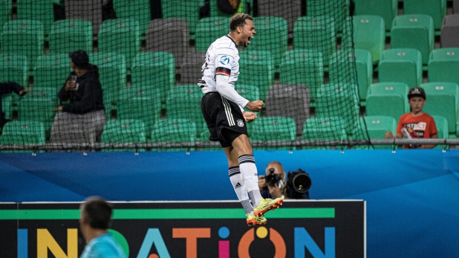 Lukas Nmecha: Ο τροπαιούχος των δύο... χωρών!