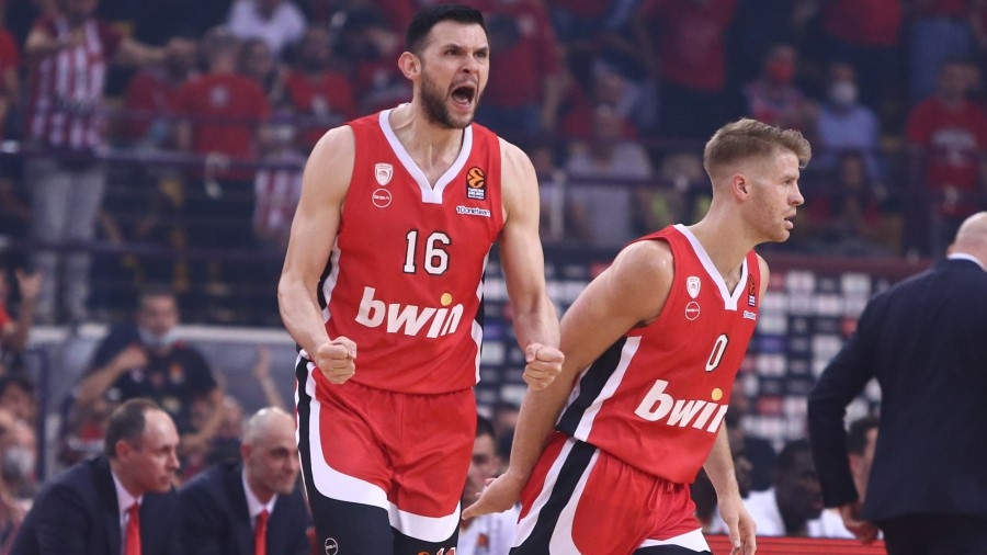 Ο Κώστας Παπανικολάου στο BN Sports: «Δεν χορταίνεται η επιτυχία – Να πιώ μια μπύρα και μετά ό,τι θέλουν» (video)