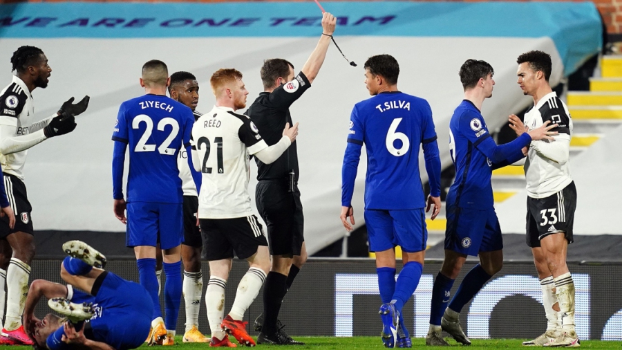 Γκολ στο «Στάμφορντ Μπριτζ», επιστρέφει στις νίκες ο Κορμπεράν