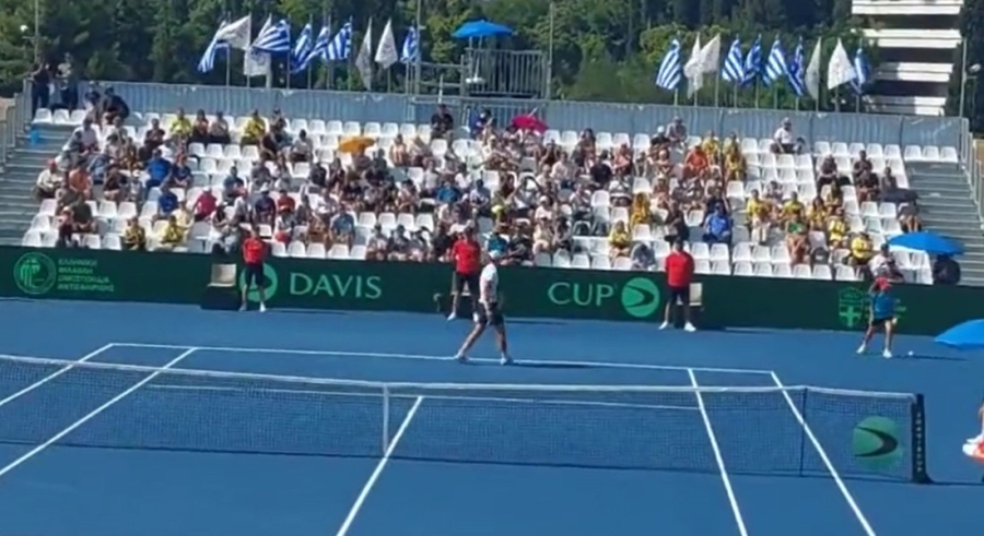 Υπέροχη κίνηση από τον κόσμο στο Καλλιμάρμαρο: Άπαντες χειροκρότησαν τον τραυματία Κλέιν (video)