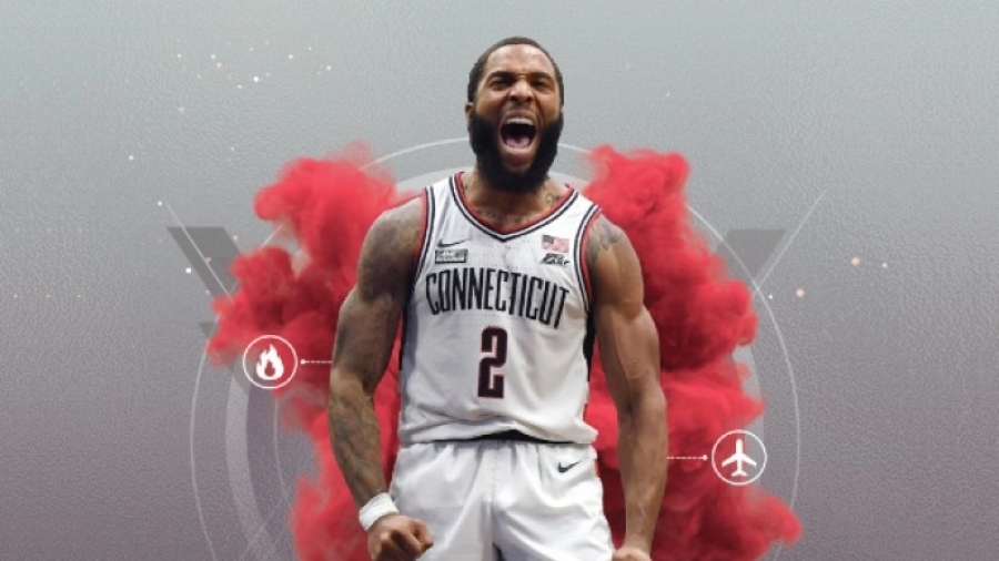 Ο Αρ Τζέι Κόουλ στο Λαύριο