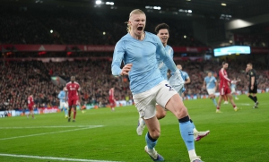 «Μίκελ, όχι ακόμη»: Φοβερό φινάλε στο «Άνφιλντ» - Νικήτρια η Σίτι, στο καναβάτσο η Λίβερπουλ, η κούρσα συνεχίζεται!