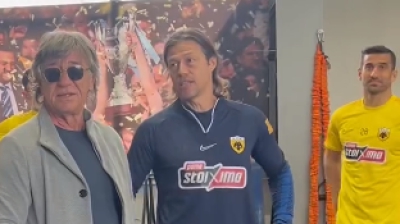 Προπόνηση με... Θωμά Μαύρο για την ΑΕΚ και ευχές για το ντέρμπι με τον Ολυμπιακό! (video)