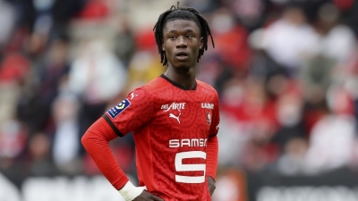 Μάντσεστερ Γιουνάιτεντ: Θέλει να φέρει τον Καμαβινγκά στην Αγγλία