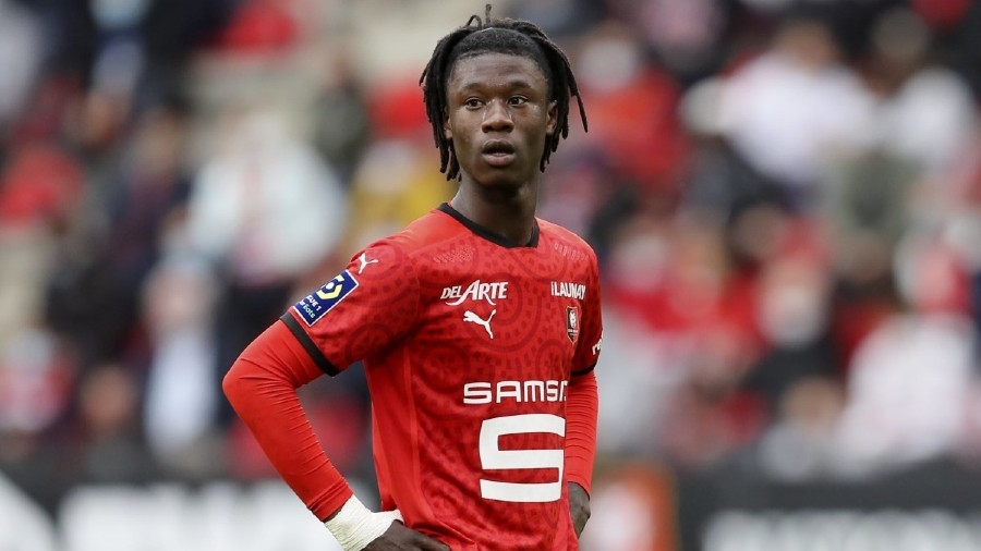 Μάντσεστερ Γιουνάιτεντ: Θέλει να φέρει τον Καμαβινγκά στην Αγγλία