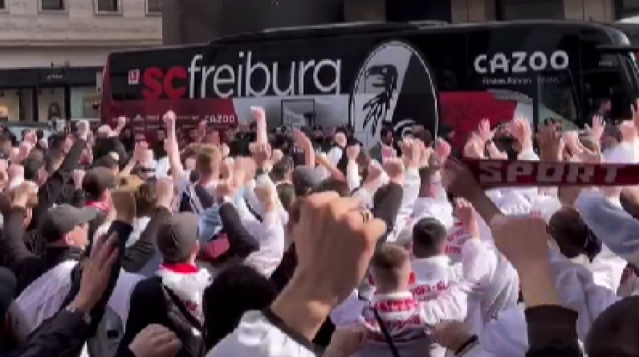 «Κατέκλυσαν» το Τορίνο οι οπαδοί της Φράιμπουργκ (video)