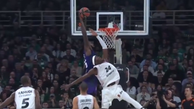 Μπλοκ ή κάρφωμα; Απ’ όλα έχει ο… μπαξές για τον Λεσόρ! (video)