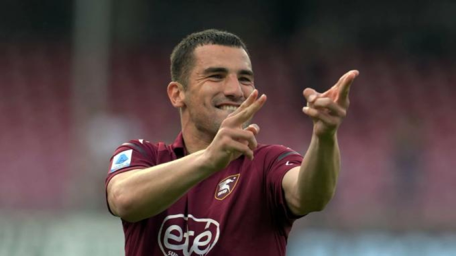 Μένει στη Σαλερνιτάνα ο Μπονατσόλι, γράφουν οι Ιταλοί!