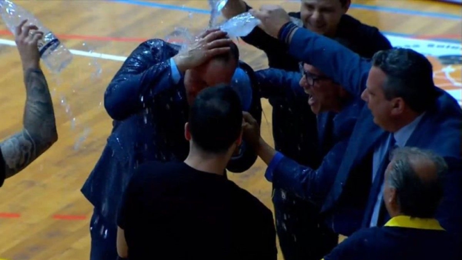 Λαύριο: Μπουγέλωσαν τον Λημνιάτη μετά το νικηφόρο ντεμπούτο του! (video)