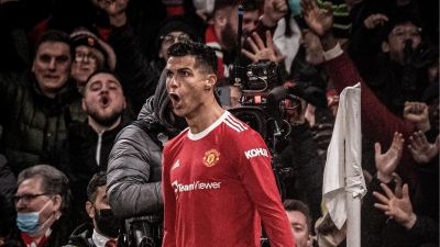 Μάντσεστερ Γιουνάιτεντ - Άρσεναλ 3-2: Ποιος θα τον σταματήσει; Ο Κριστιάνο Ρονάλντο τα έχει... 801 και οι «κόκκινοι διάβολοι» ξαναβλέπουν 4αδα! (video)