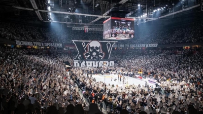 Δίπλα στην ομάδα τους άνευ όρων: Οι οπαδοί της Παρτίζαν… ξεπέρασαν τον εαυτό τους, στην «κόλαση» της Stark Arena!