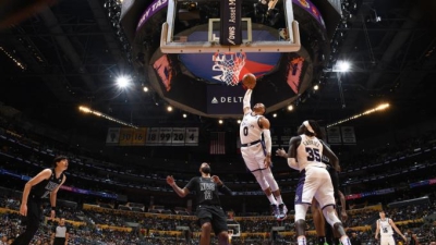 Top 10: Το κάρφωμα του Μέτου στην κορυφή, δεσπόζει ο Γουέστμπρουκ σε δύο φάσεις! (video)